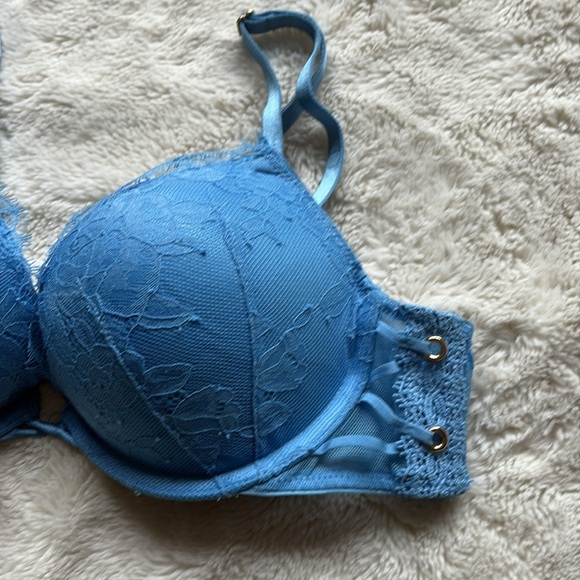 Victoria’s Secret Very Sexy Capri Blue Add 2 Cups Push Up Eyelet Lace 34A - Picture 2 of 10